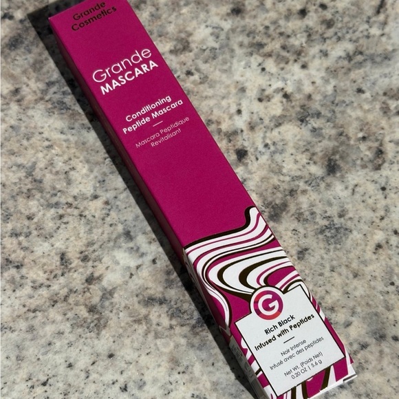 Ipsy plus - Picture 2 of 2